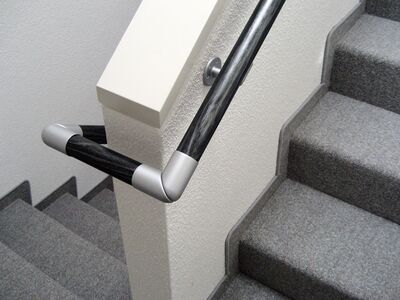 Flexo-Handlauf - Normgerechte Handläufe an Innentreppen