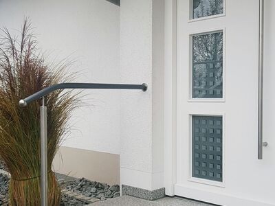 Flexo Außenhandlauf vor der Haustüre